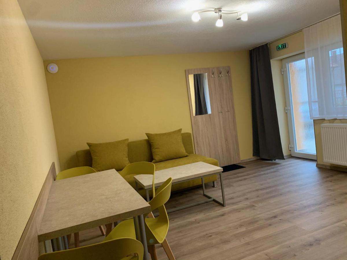 Apartmany Hujer 2 ボイニツェ エクステリア 写真