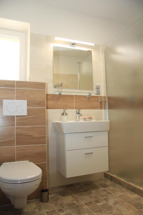 Apartmany Hujer 2 ボイニツェ エクステリア 写真