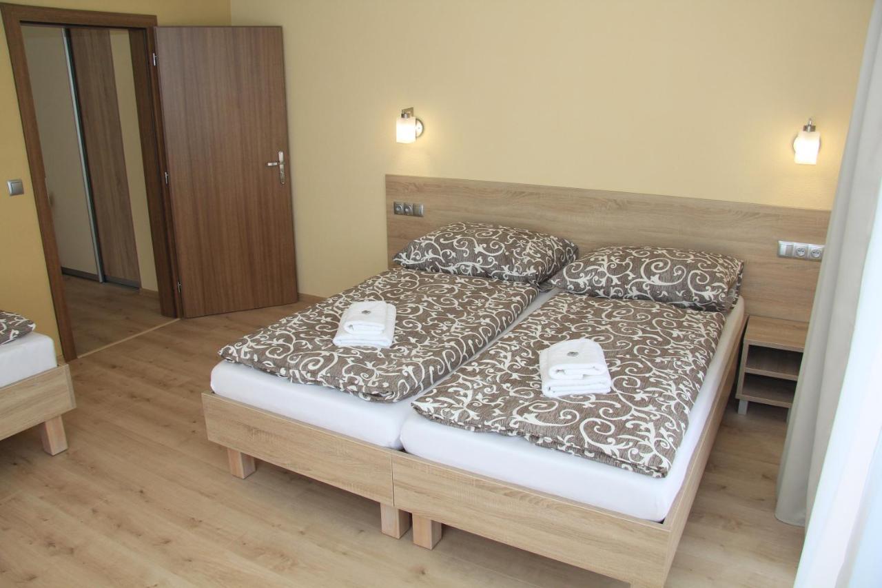 Apartmany Hujer 2 ボイニツェ エクステリア 写真